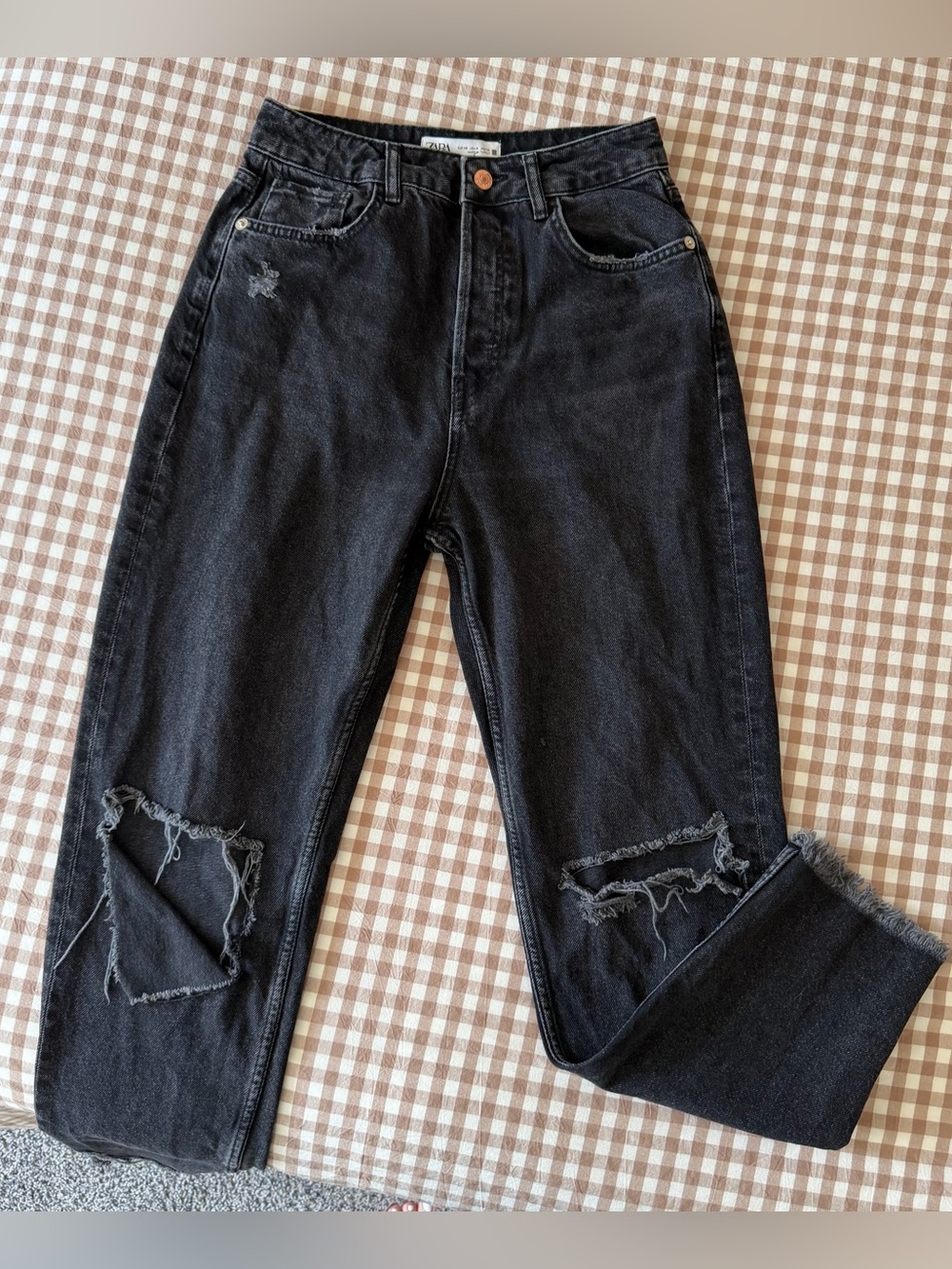 Zara Mom Jeans - Black Straight Leg Raw Hem Distressed Straight Leg Jeans Size 6